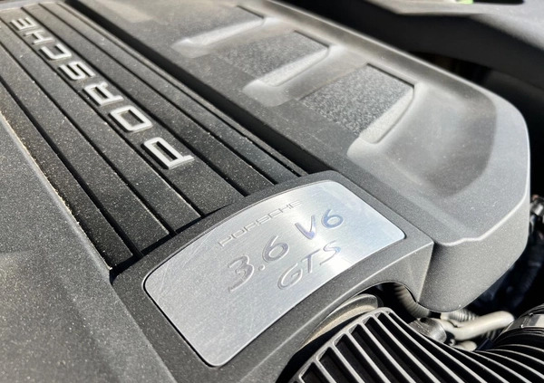 Porsche Cayenne cena 239000 przebieg: 150000, rok produkcji 2017 z Koszalin małe 301